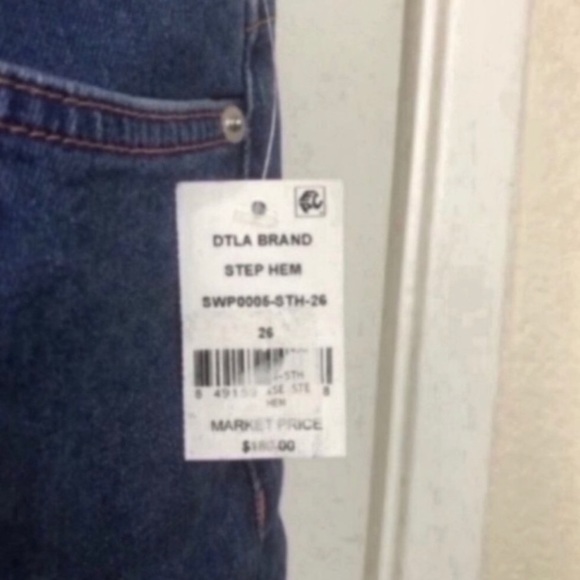 DTLA Brand Jeans Medium Wash Raw Step Hem Skinny - Picture 3 of 3